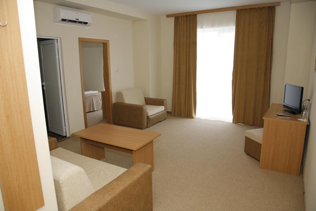 Melsa Coop Hotel Nesebar Quarto foto